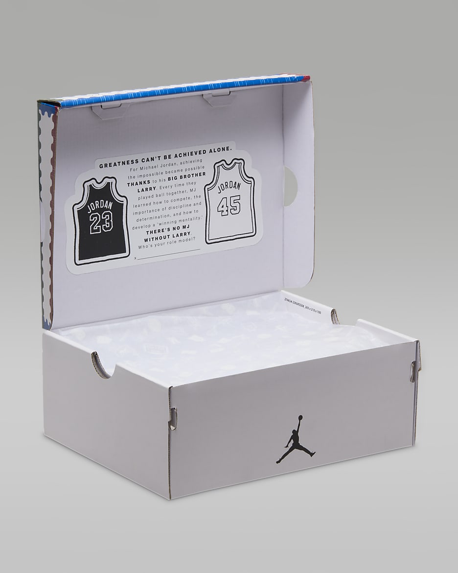 Air Jordan 1 Mid Sneaker School Older Kids Shoes. Nike SE